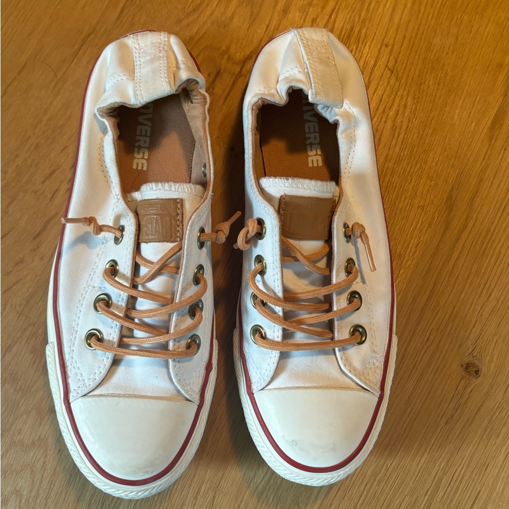 Converse - Picture 2 of 3